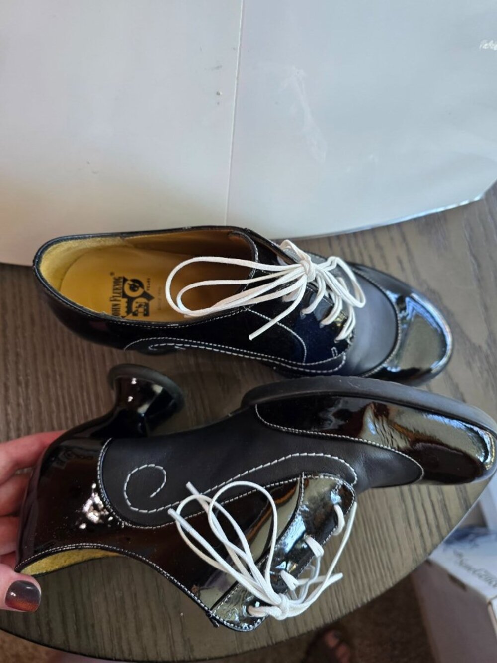 John Fluevog Black Enneagram Generous Size 9 Excellent Condition - Picture 6 of 8